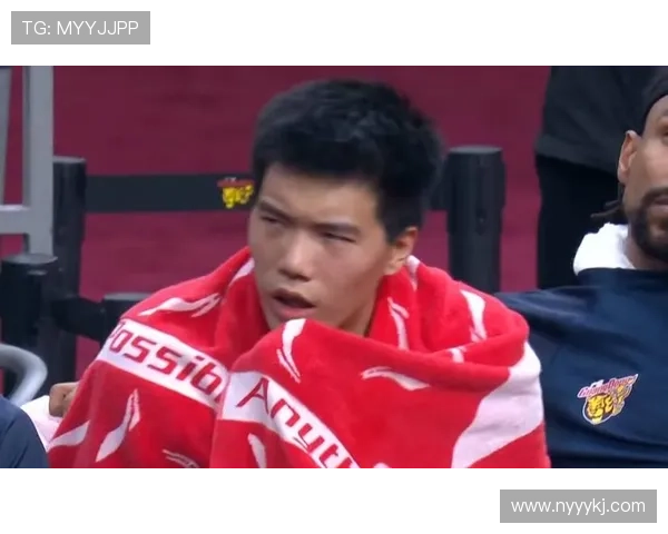 粤记焦泊乔伤情无碍现身发布会